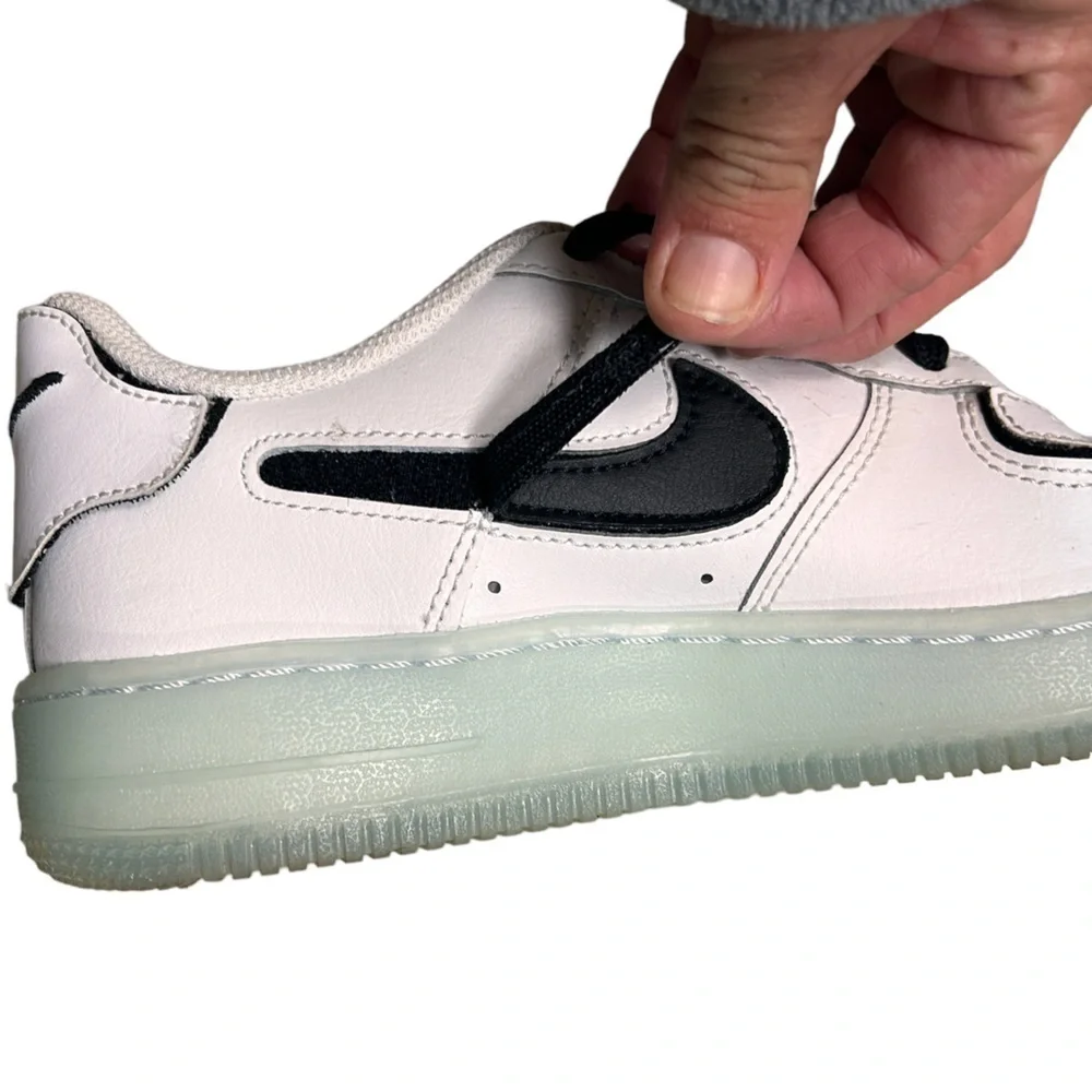 Nike Air Force 1 white black interchangeable Nike swoosh low rise sneakers 5.5